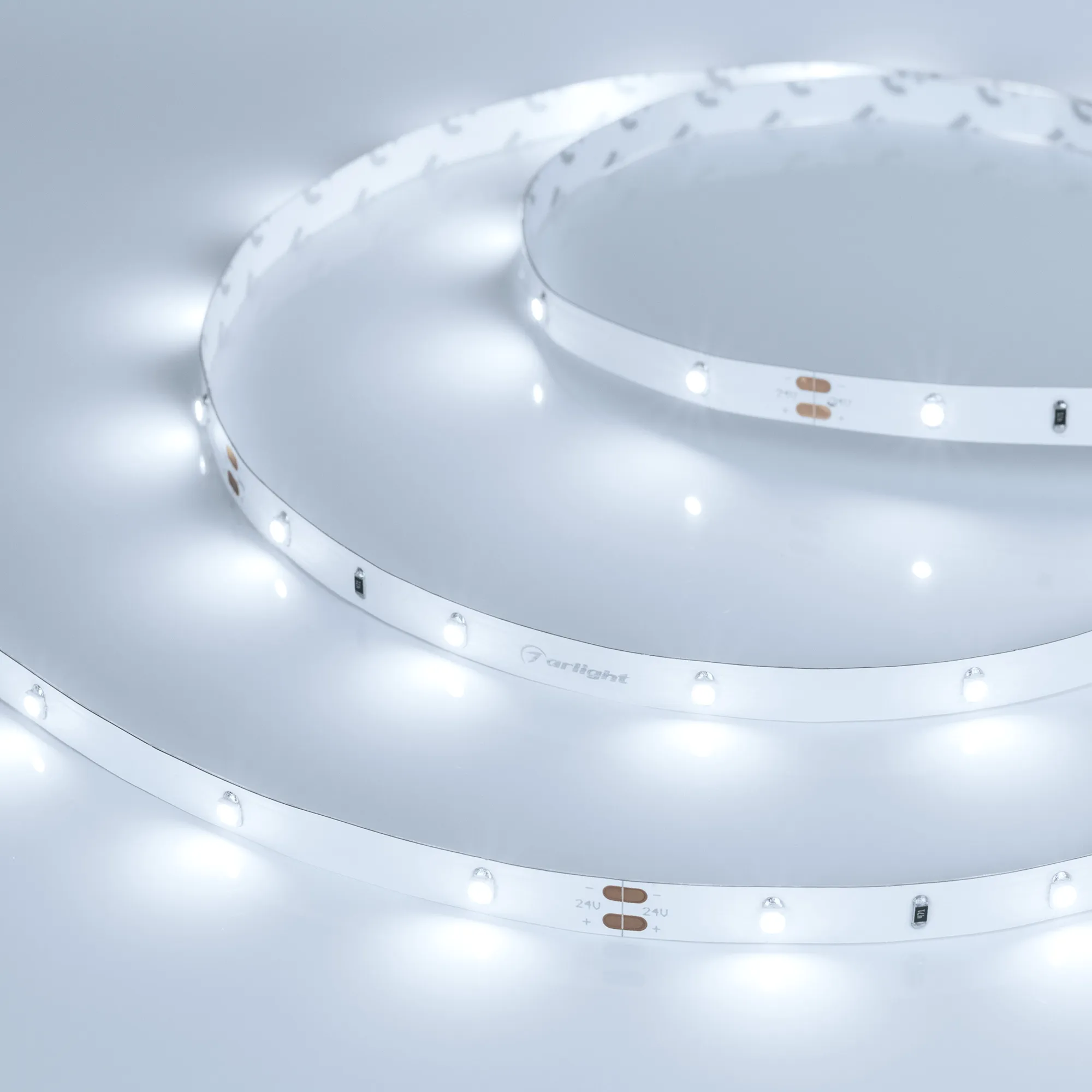 Лента светодиодная RT 2-5000 24V Cool 8K 0.5x (3528, 150 LED, LUX) (Arlight, 2.9 Вт/м, IP20) - изображение товара