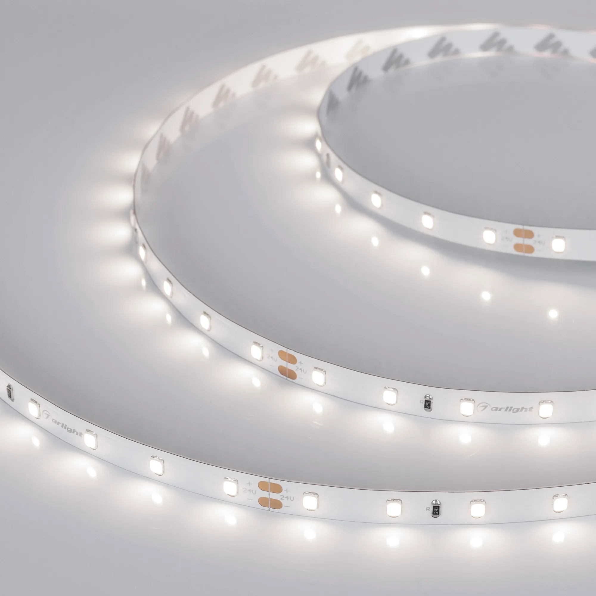 Лента светодиодная RT-A60-8mm 24V Day4000 (4.8 W/m, IP20, 2835, 50m) (Arlight, Открытый) - изображение товара